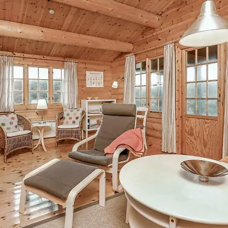 Two-bedroom In Oksbol 2 *